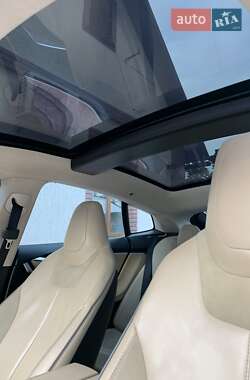 Лифтбек Tesla Model S 2013 в Киеве
