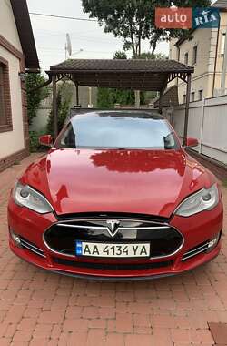 Лифтбек Tesla Model S 2013 в Киеве