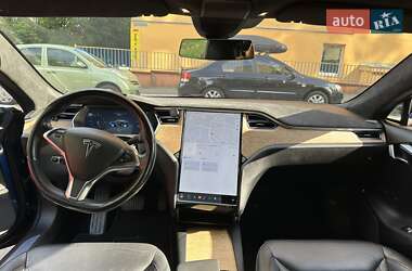 Лифтбек Tesla Model S 2016 в 