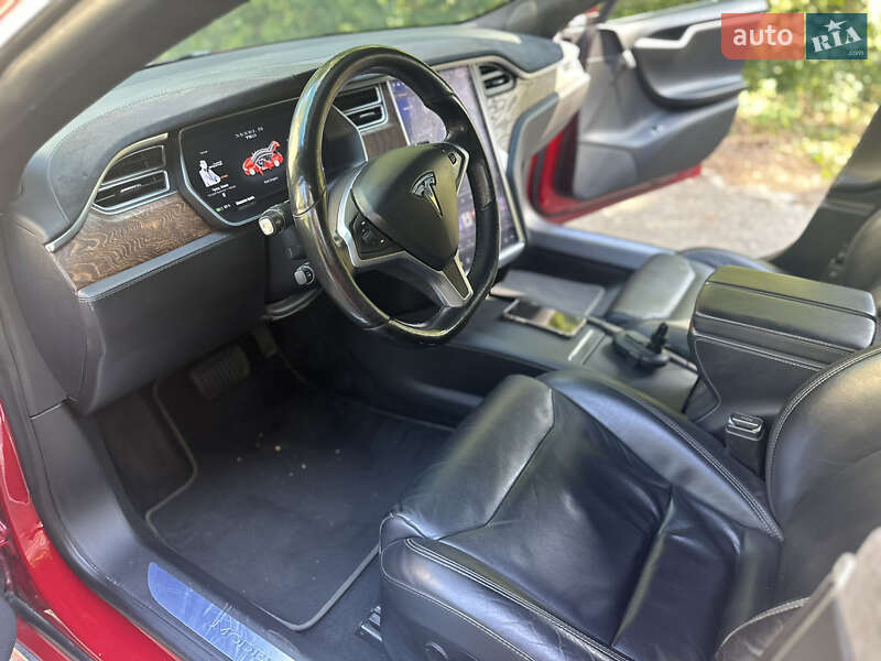 Ліфтбек Tesla Model S 2017 в Києві
