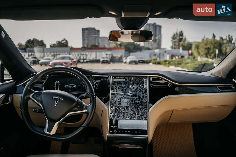 Лифтбек Tesla Model S 2015 в Одессе
