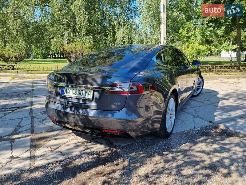 Лифтбек Tesla Model S 2016 в Харькове
