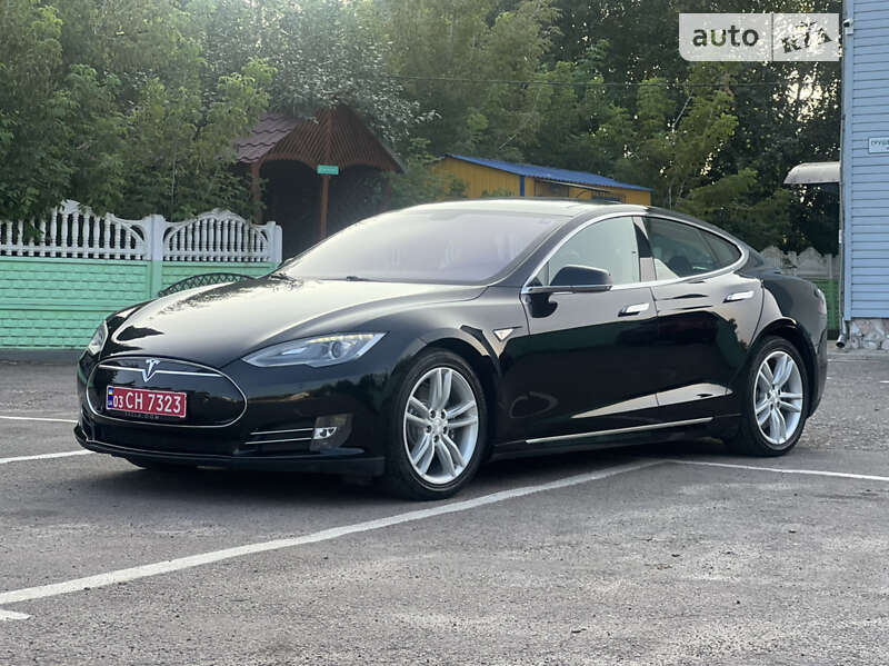 Ліфтбек Tesla Model S 2013 в Дубні фото 3 Ліфтбек Tesla Model S 2013 в Дубні