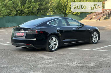 Ліфтбек Tesla Model S 2013 в 