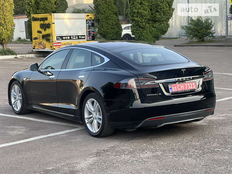 Ліфтбек Tesla Model S 2013 в Дубні фото 15 Ліфтбек Tesla Model S 2013 в Дубні