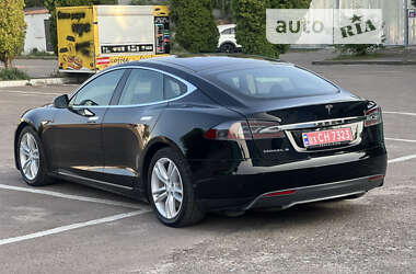 Ліфтбек Tesla Model S 2013 в 