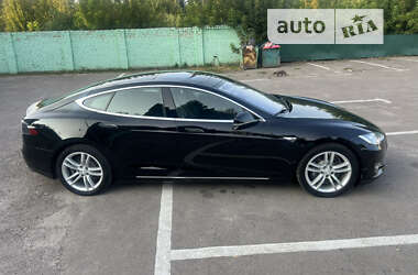 Ліфтбек Tesla Model S 2013 в 