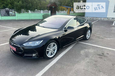 Ліфтбек Tesla Model S 2013 в 