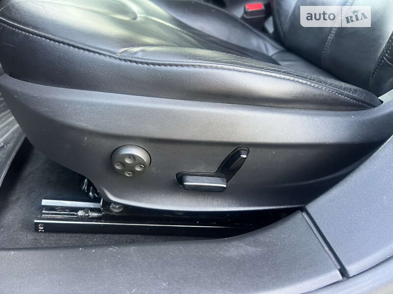 Ліфтбек Tesla Model S 2013 в Дубні фото 35 Ліфтбек Tesla Model S 2013 в Дубні