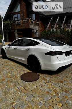 Лифтбек Tesla Model S 2022 в Киеве