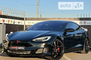 Лифтбек Tesla Model S 2019 в Киеве