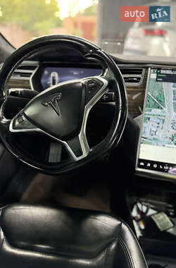 Лифтбек Tesla Model S 2016 в 