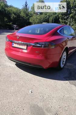 Ліфтбек Tesla Model S 2017 в Львові