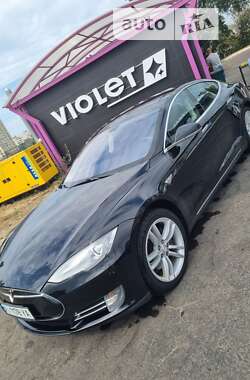 Лифтбек Tesla Model S 2014 в Киеве