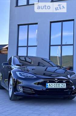 Лифтбек Tesla Model S 2017 в Виноградове