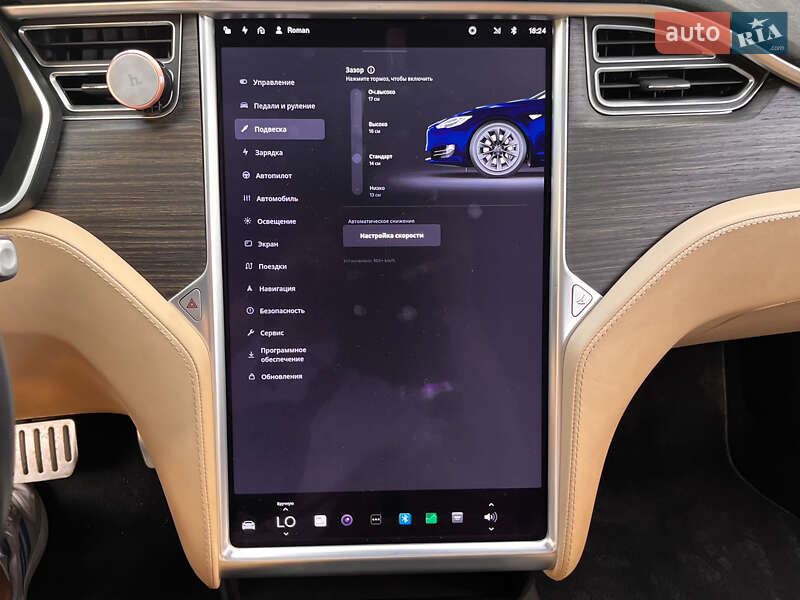 Лифтбек Tesla Model S 2016 в Львове
