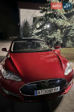 Лифтбек Tesla Model S 2013 в 
