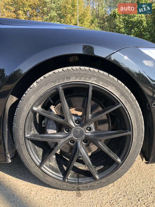 Ліфтбек Tesla Model S 2017 в Могилів-Подільському