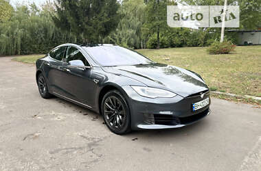 Лифтбек Tesla Model S 2016 в Житомире