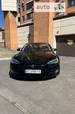 Лифтбек Tesla Model S 2016 в Харькове