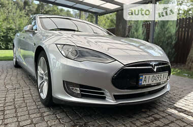 Ліфтбек Tesla Model S 2015 в Києві