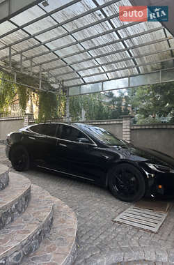 Лифтбек Tesla Model S 2017 в Днепре