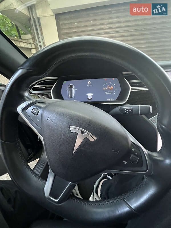 Ліфтбек Tesla Model S 2017 в Дніпрі