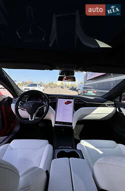 Лифтбек Tesla Model S 2017 в 