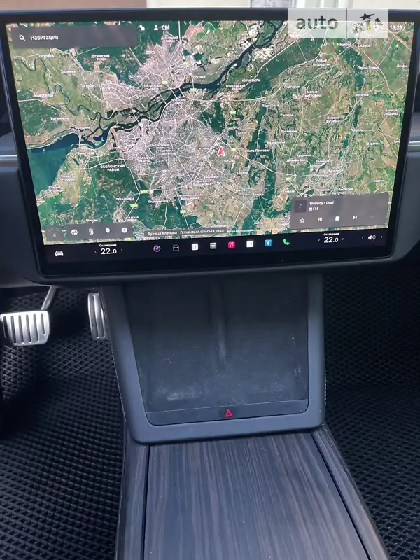 Лифтбек Tesla Model S 2022 в 