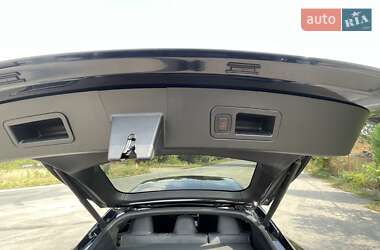 Лифтбек Tesla Model S 2018 в 