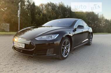 Ліфтбек Tesla Model S 2015 в Бродах