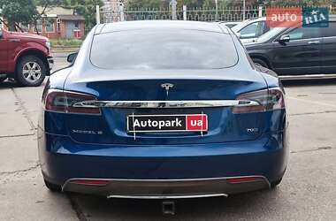 Лифтбек Tesla Model S 2015 в Харькове