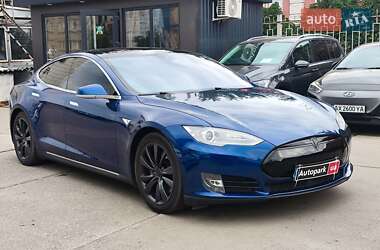 Лифтбек Tesla Model S 2015 в Харькове