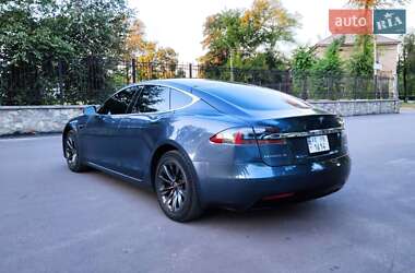Лифтбек Tesla Model S 2017 в 