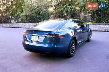 Лифтбек Tesla Model S 2017 в 