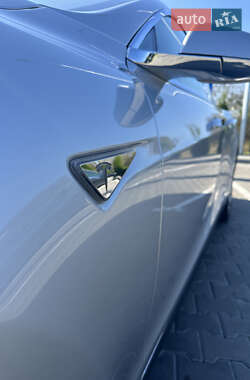 Лифтбек Tesla Model S 2013 в Стрые