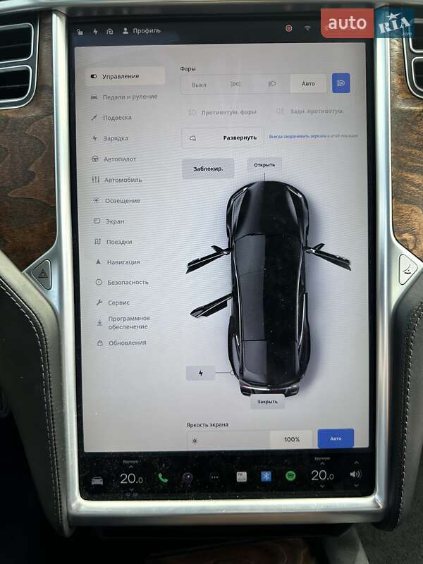 Лифтбек Tesla Model S 2018 в Львове