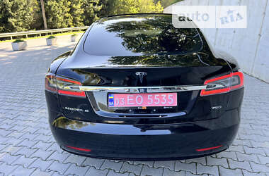 Ліфтбек Tesla Model S 2016 в Львові