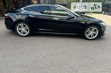 Лифтбек Tesla Model S 2014 в Ровно