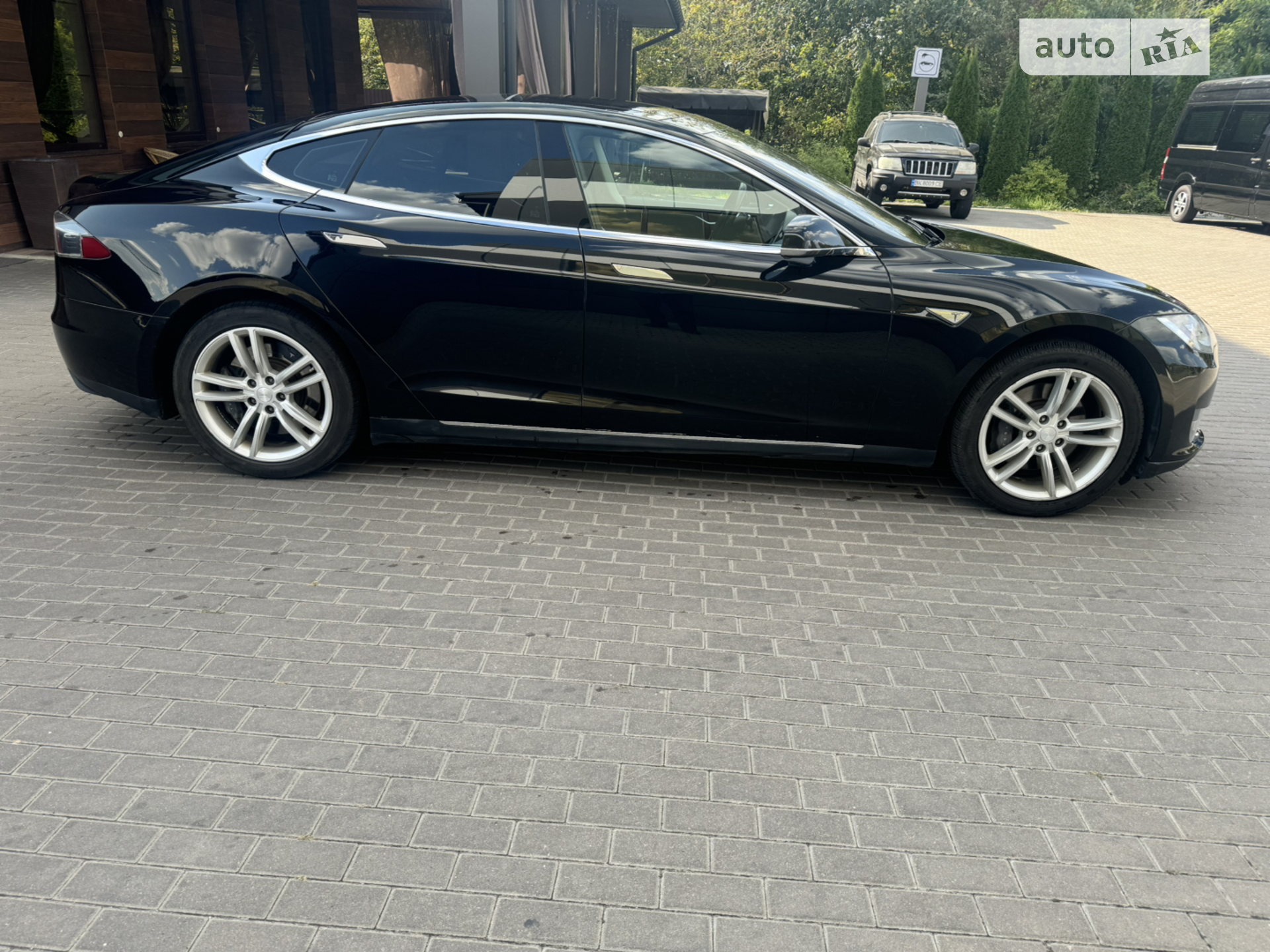 2014 Tesla Model S - мініатюра 9