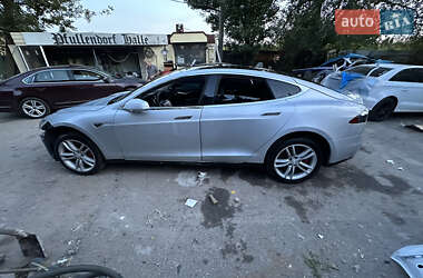 Лифтбек Tesla Model S 2014 в Запорожье