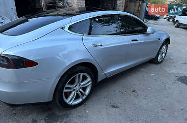 Лифтбек Tesla Model S 2014 в Запорожье