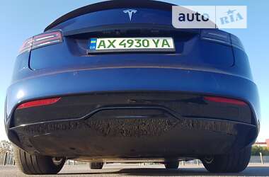 Лифтбек Tesla Model S 2022 в 