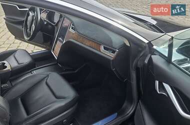 Ліфтбек Tesla Model S 2016 в Києві