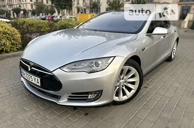 Ліфтбек Tesla Model S 2015 в Одесі