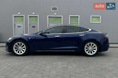 Лифтбек Tesla Model S 2018 в Виннице