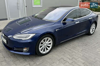 Лифтбек Tesla Model S 2018 в Виннице