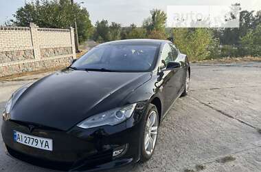 Ліфтбек Tesla Model S 2014 в Києві