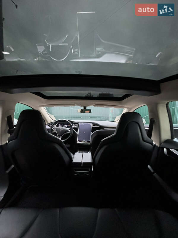 Лифтбек Tesla Model S 2013 в Красилове фото 25 Лифтбек Tesla Model S 2013 в Красилове
