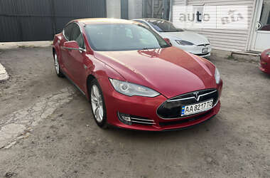 Ліфтбек Tesla Model S 2014 в Києві